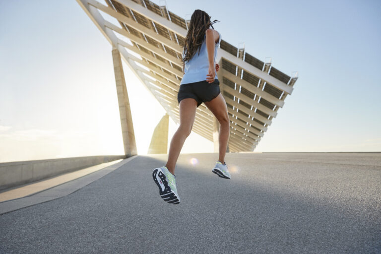 Voor de hardlopende dames onder ons: de Mizuno Wave Horizon 6