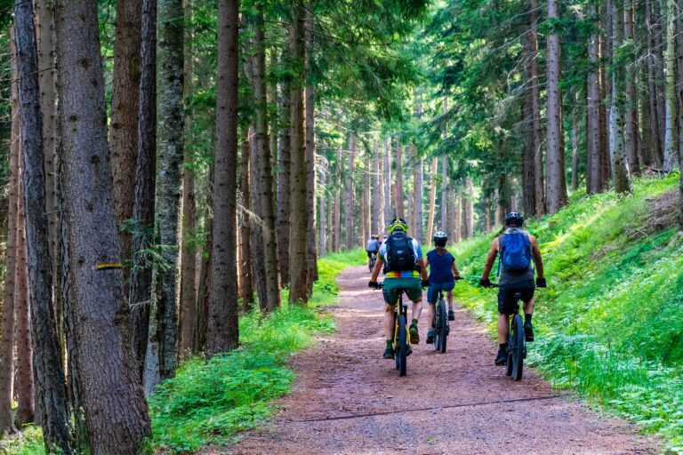 Geef eens een mountainbike clinic cadeau aan je fietsvriendinnen